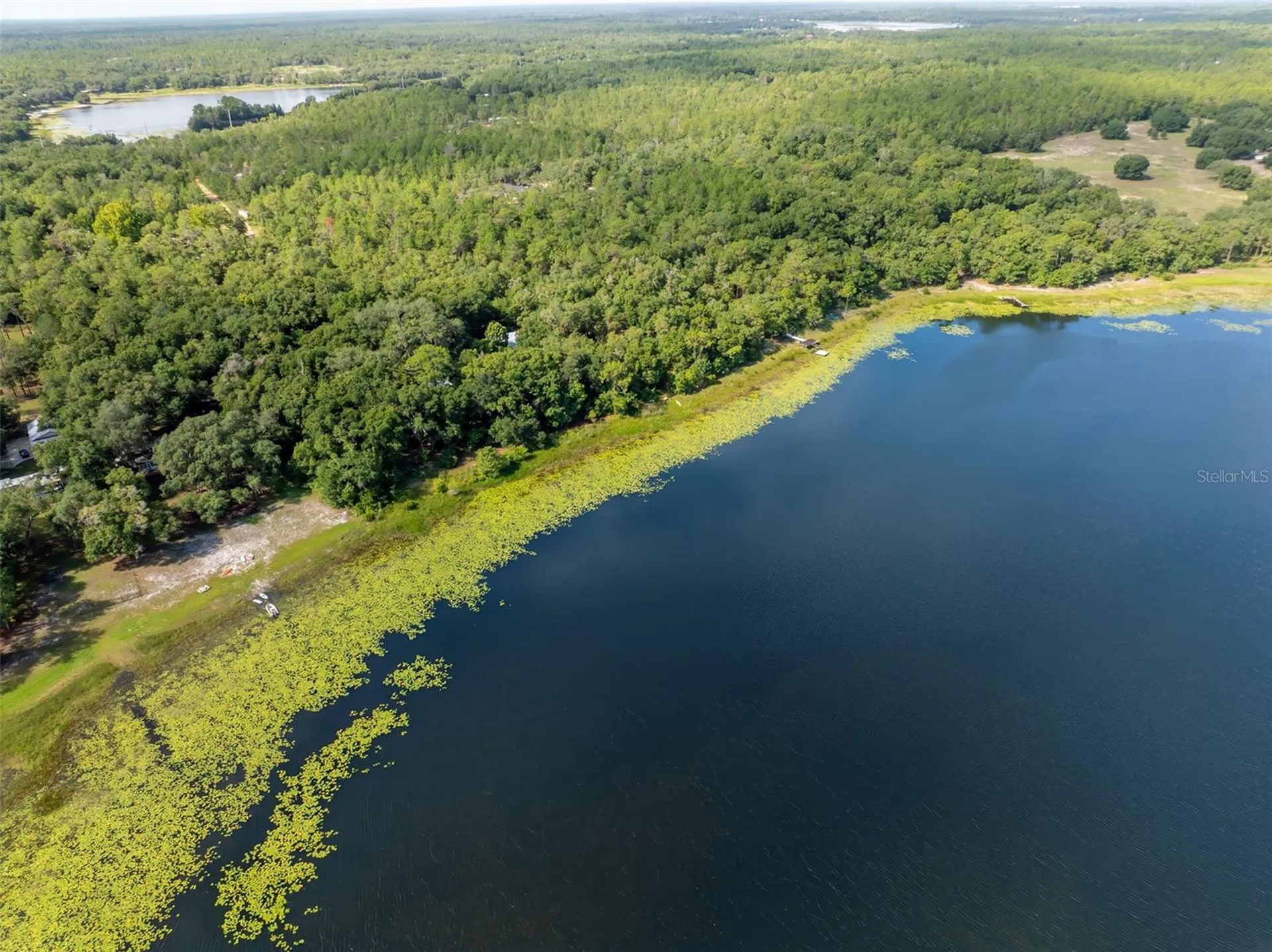 250 W West Lake Drive Hawthorne FL 32640