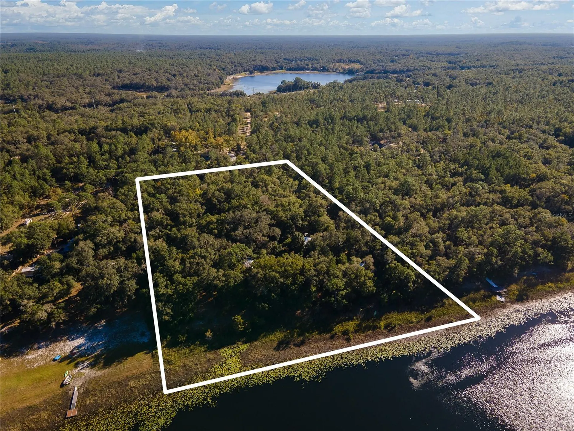 250 W West Lake Drive Hawthorne FL 32640