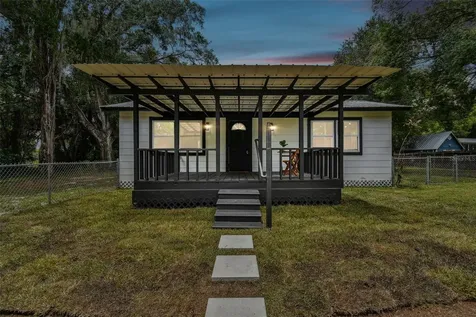 1910 W Knights Griffin Road Plant City FL 33565