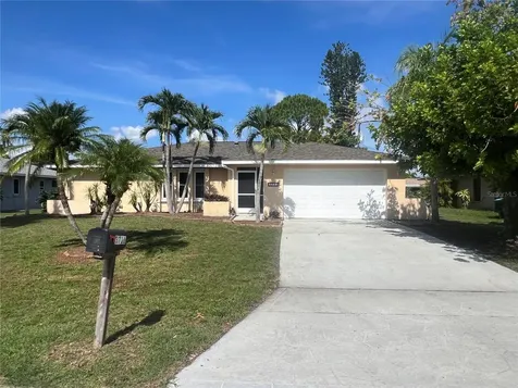 3711 SE 2nd Place Cape Coral FL 33904
