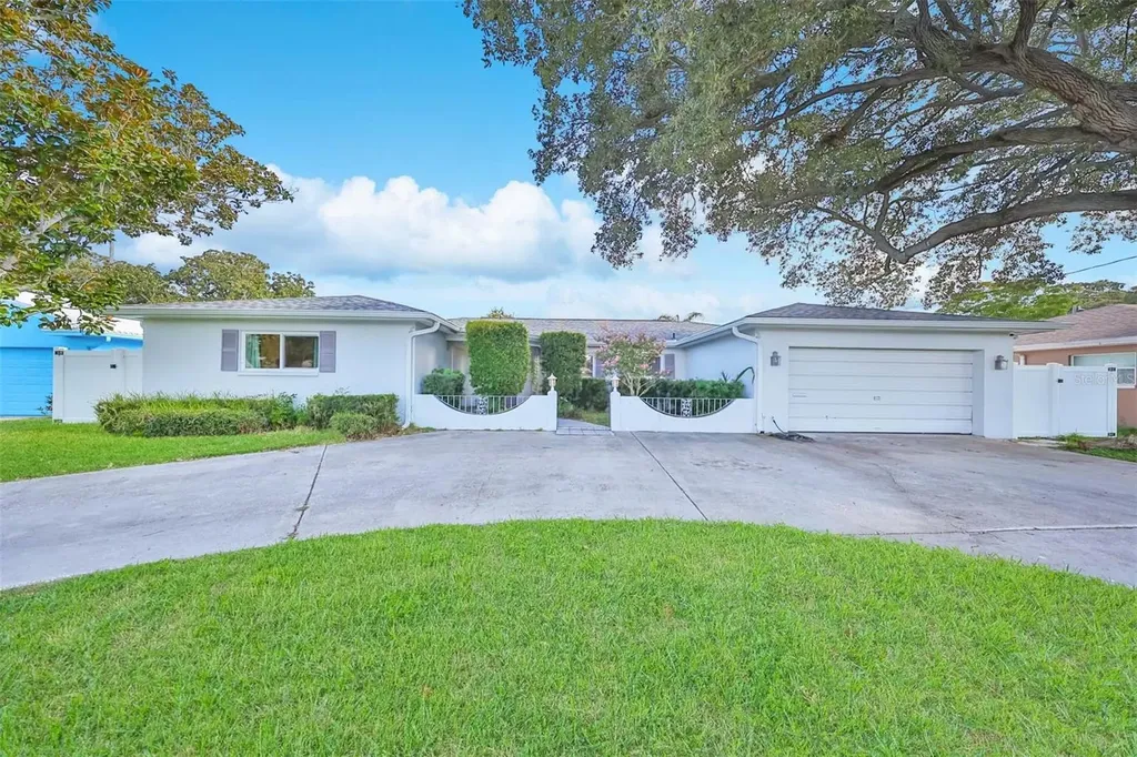 1668 Jeffords Street Clearwater FL 33756