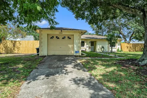 6405 Oakwood Court N Pinellas Park FL 33782