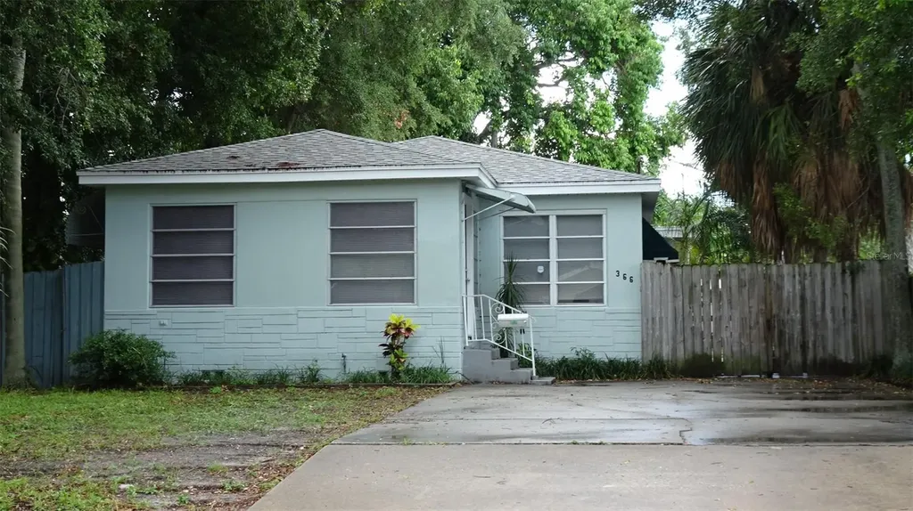 366 45th Avenue N St Petersburg FL 33703
