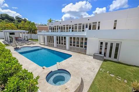 La Villa De Torrimar Reina Victoria Guaynabo PR 00969