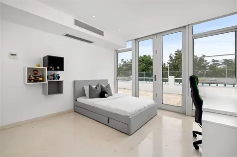 La Villa De Torrimar Reina Victoria Guaynabo PR 00969