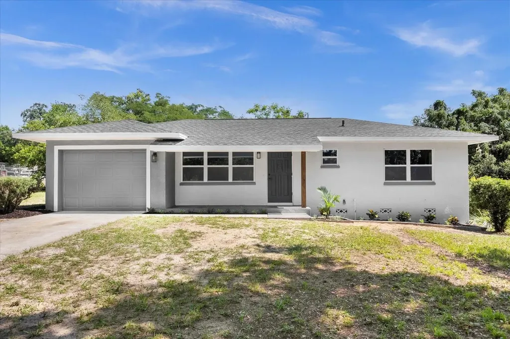 312 E Orange Street Davenport FL 33837