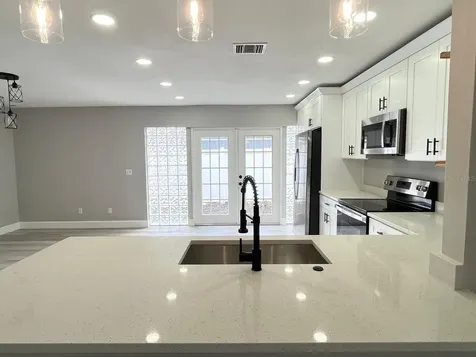 803 Mendoza Drive Kissimmee FL 34758