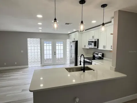 803 Mendoza Drive Kissimmee FL 34758