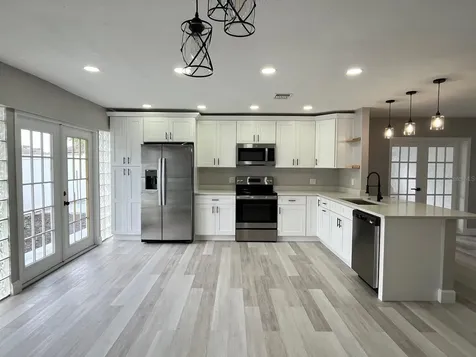 803 Mendoza Drive Kissimmee FL 34758