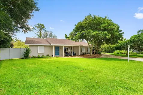 27 Lake Link Drive SE Winter Haven FL 33884