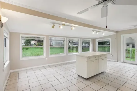 1105 N Palmetto Street Leesburg FL 34748
