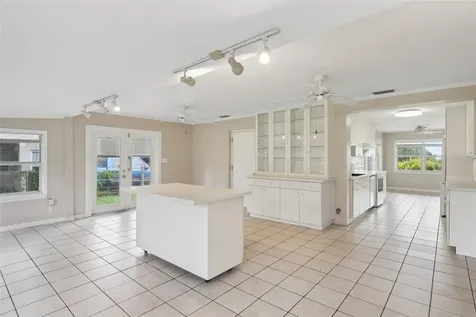 1105 N Palmetto Street Leesburg FL 34748
