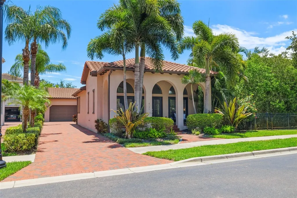 6131 Yeats Manor Drive Tampa FL 33616