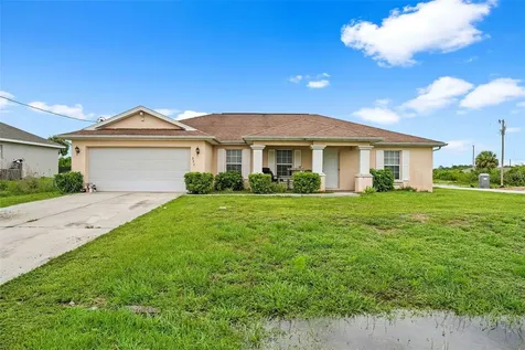 371 Portage Avenue Lehigh Acres FL 33974