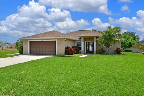 2206 14th Street W Palmetto FL 34221