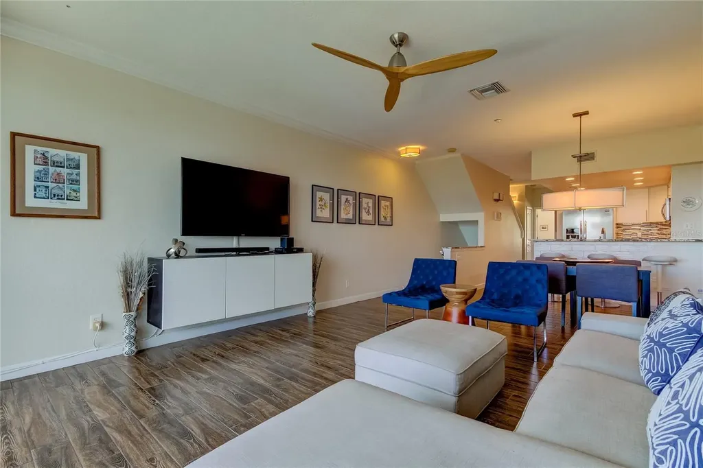 129 Brent Circle Oldsmar FL 34677