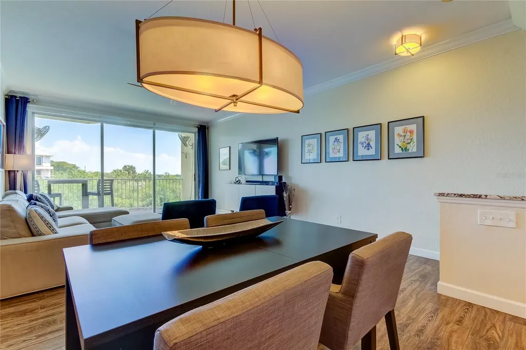 129 Brent Circle Oldsmar FL 34677