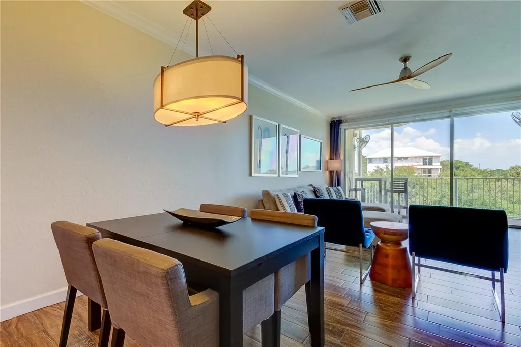 129 Brent Circle Oldsmar FL 34677