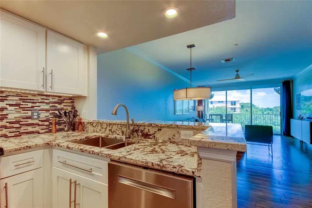 129 Brent Circle Oldsmar FL 34677