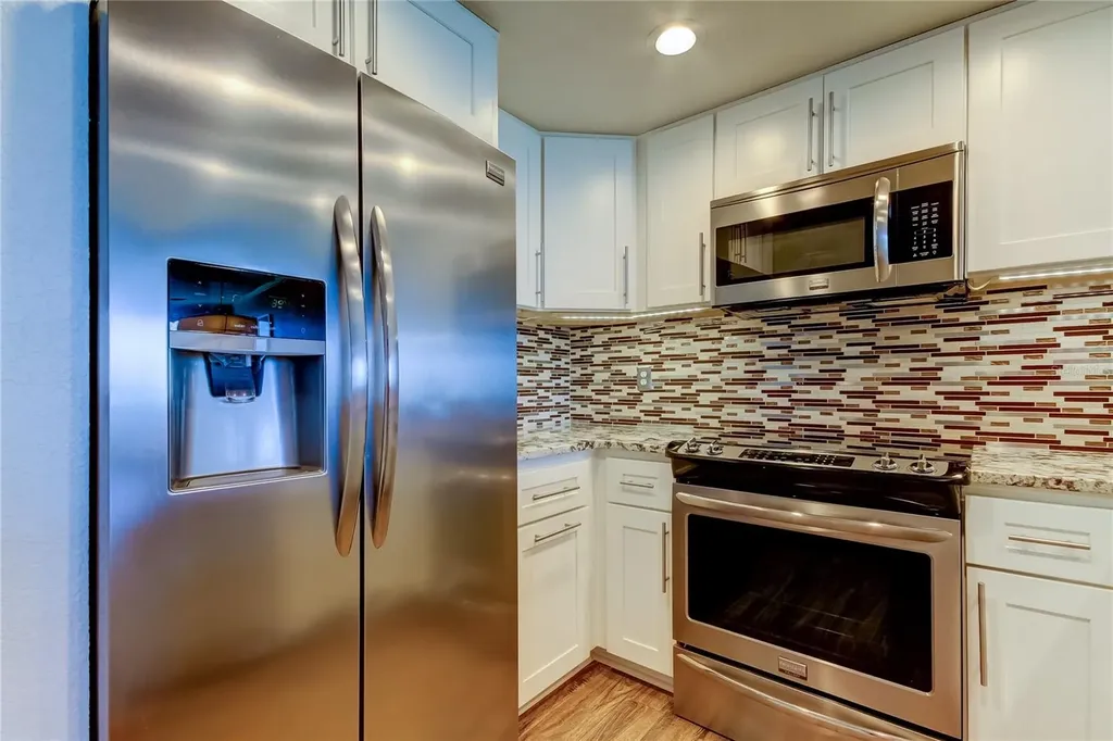 129 Brent Circle Oldsmar FL 34677