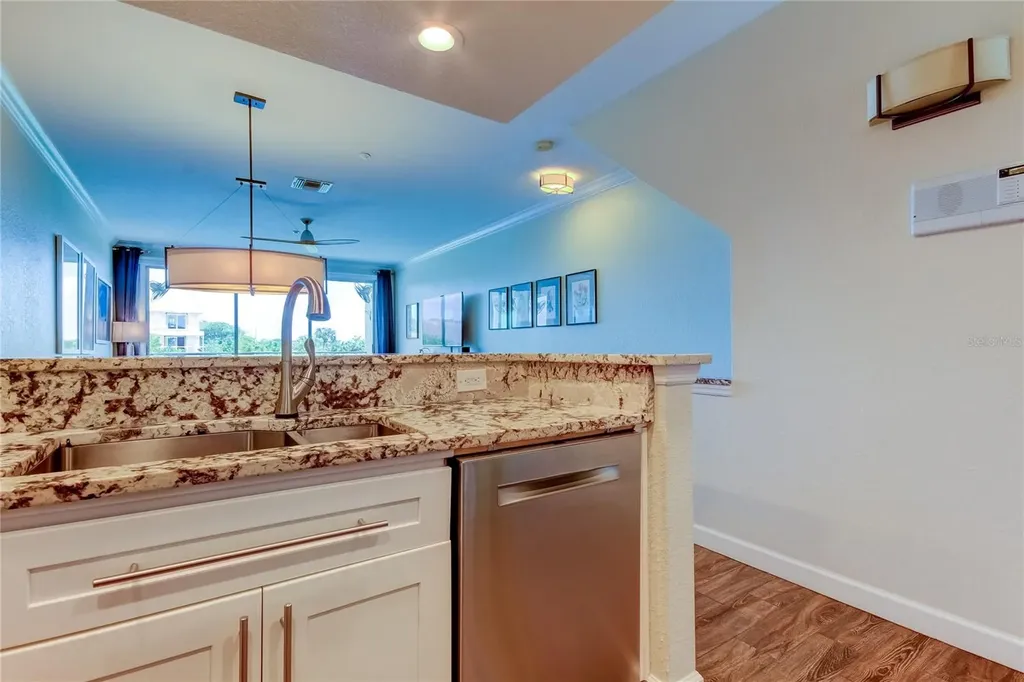129 Brent Circle Oldsmar FL 34677