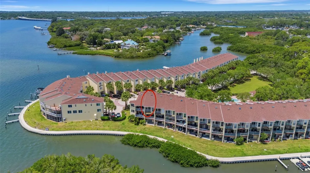 129 Brent Circle Oldsmar FL 34677