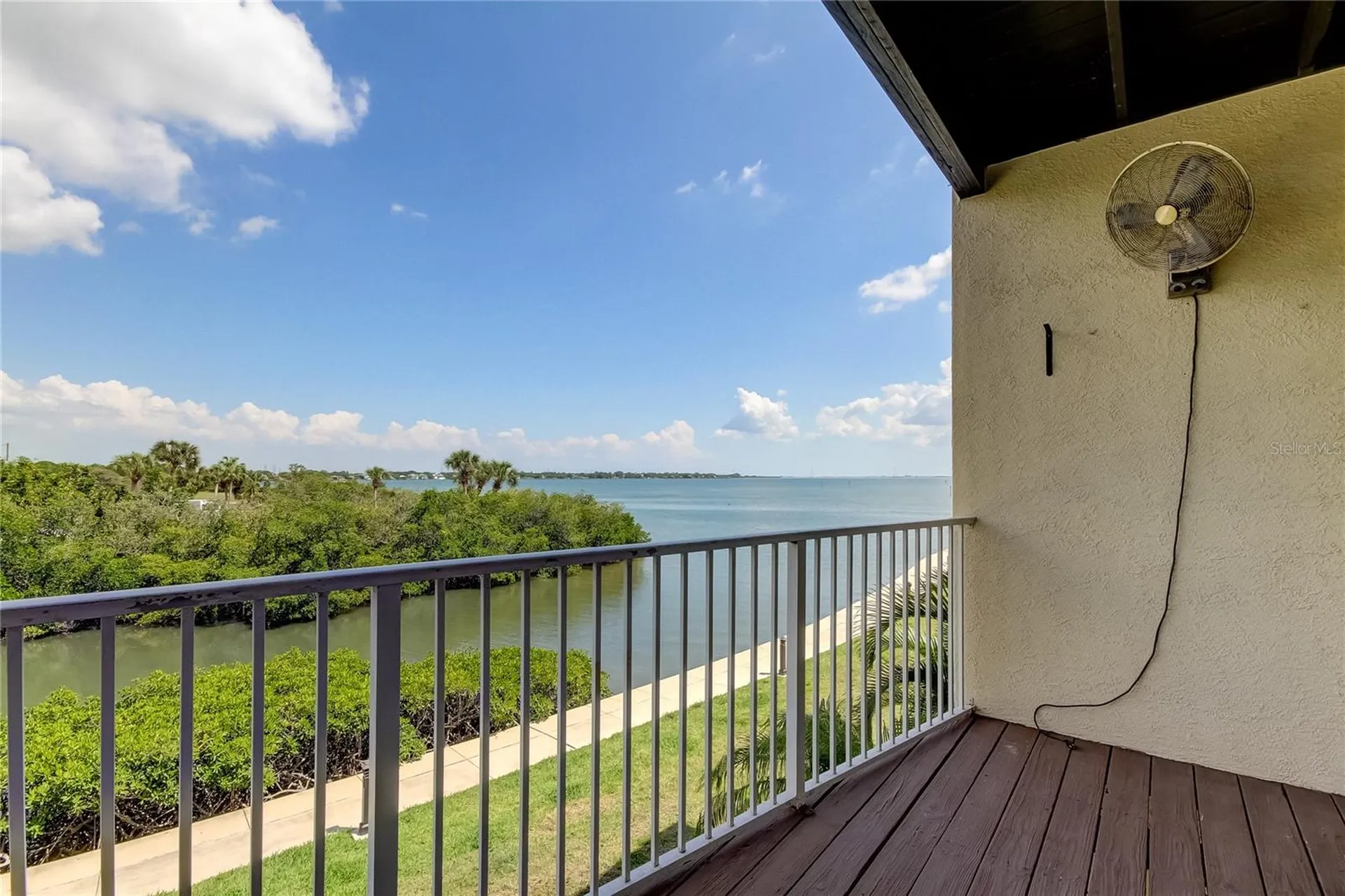 129 Brent Circle Oldsmar FL 34677