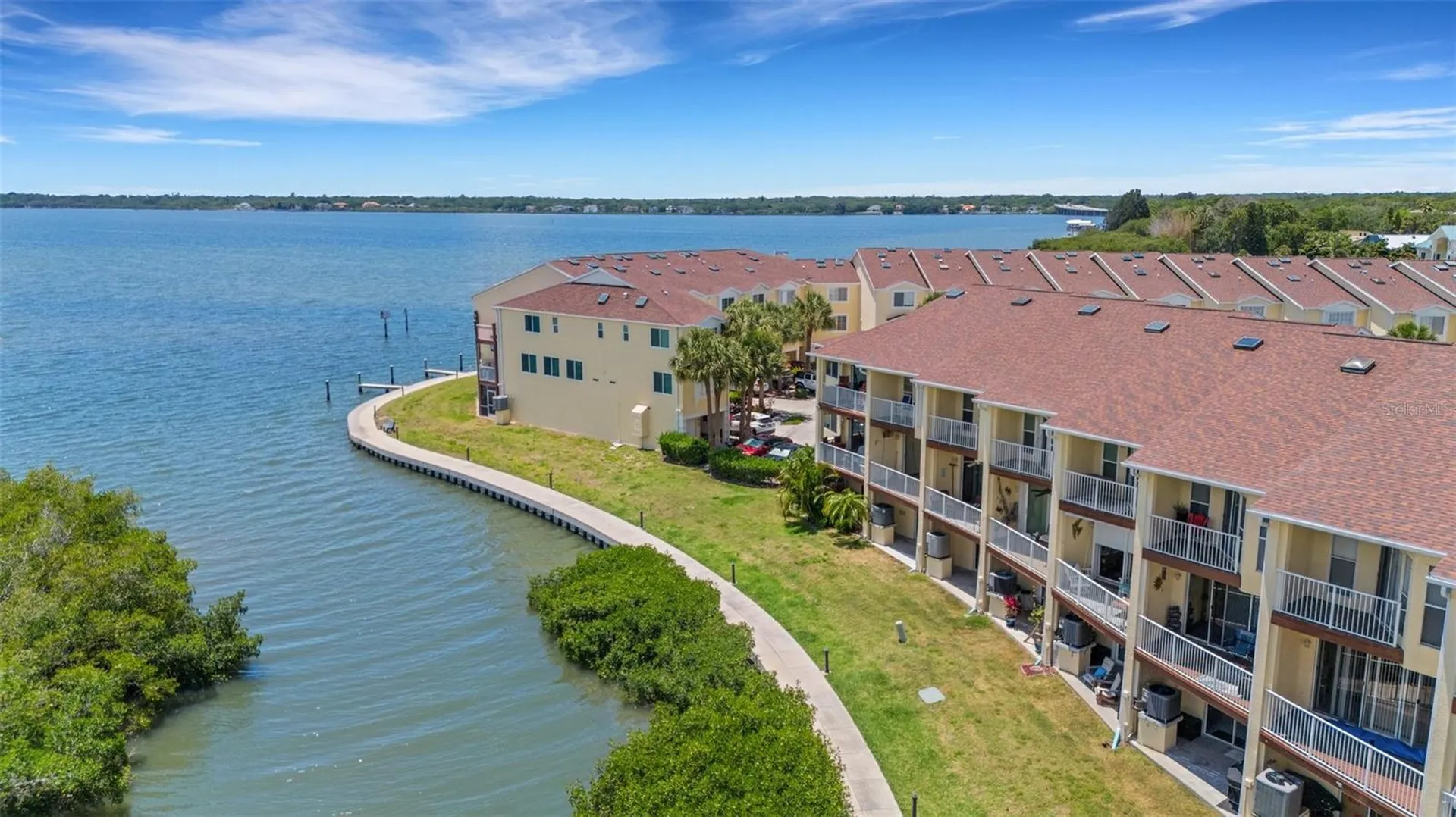 129 Brent Circle Oldsmar FL 34677
