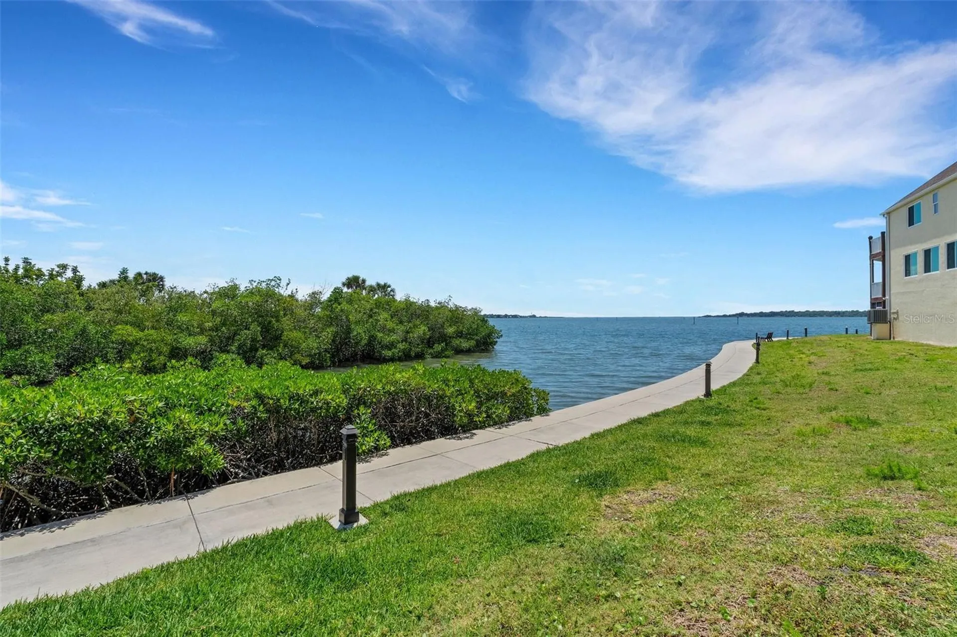 129 Brent Circle Oldsmar FL 34677