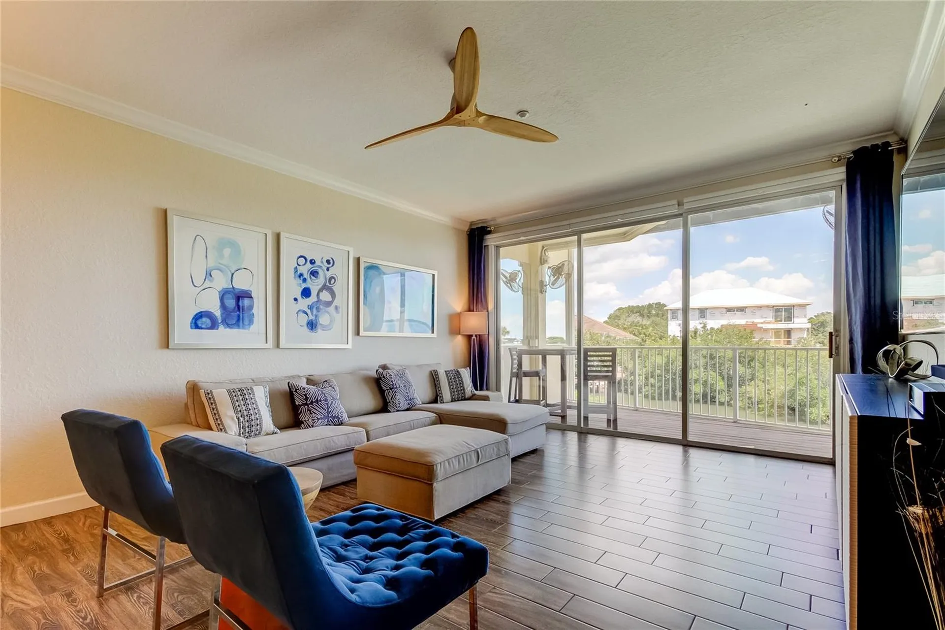 129 Brent Circle Oldsmar FL 34677
