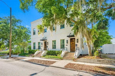 419 21st Avenue N St Petersburg FL 33704