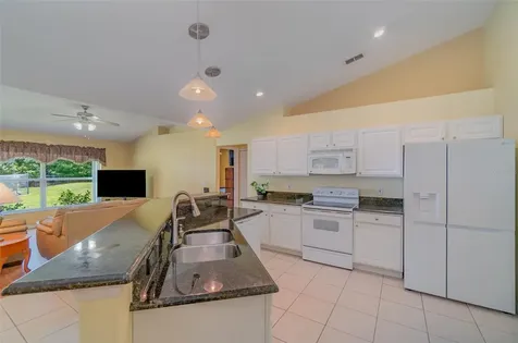 21 Sanctuary Avenue Debary FL 32713