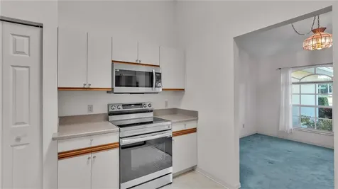 981 Country Lake Circle Lake Wales FL 33898
