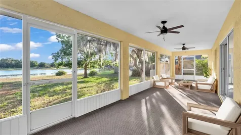 981 Country Lake Circle Lake Wales FL 33898