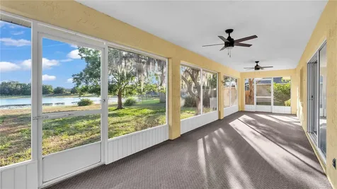 981 Country Lake Circle Lake Wales FL 33898