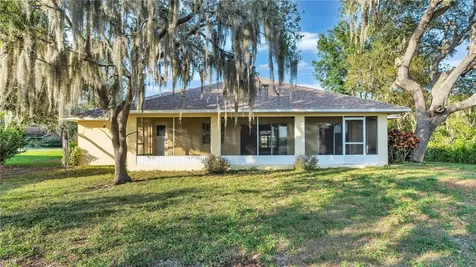 981 Country Lake Circle Lake Wales FL 33898