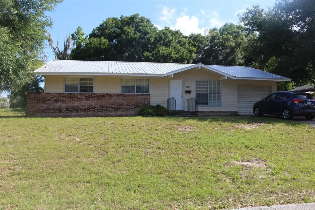 331 W College Court Deland FL 32720