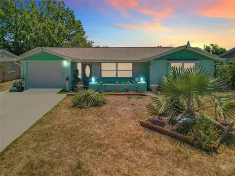 10810 Manchester Road Port Richey FL 34668