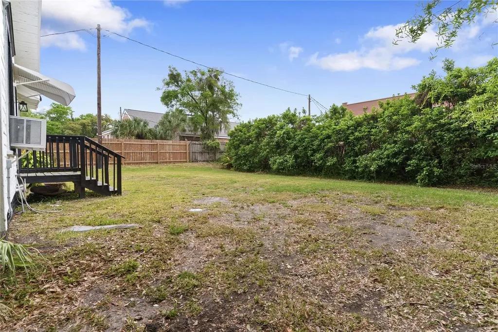 412 E Harwood Street Orlando FL 32803