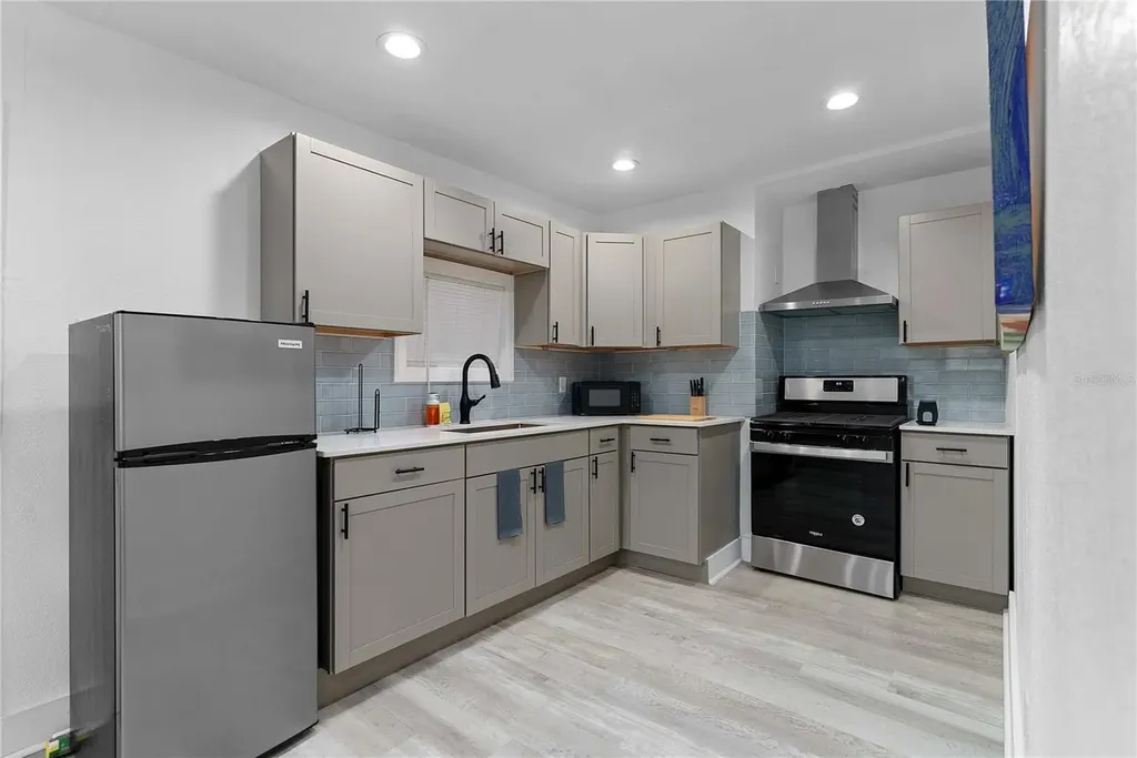 412 E Harwood Street Orlando FL 32803
