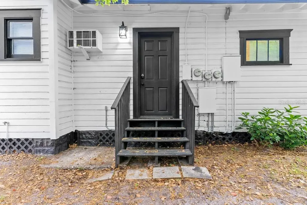 412 E Harwood Street Orlando FL 32803