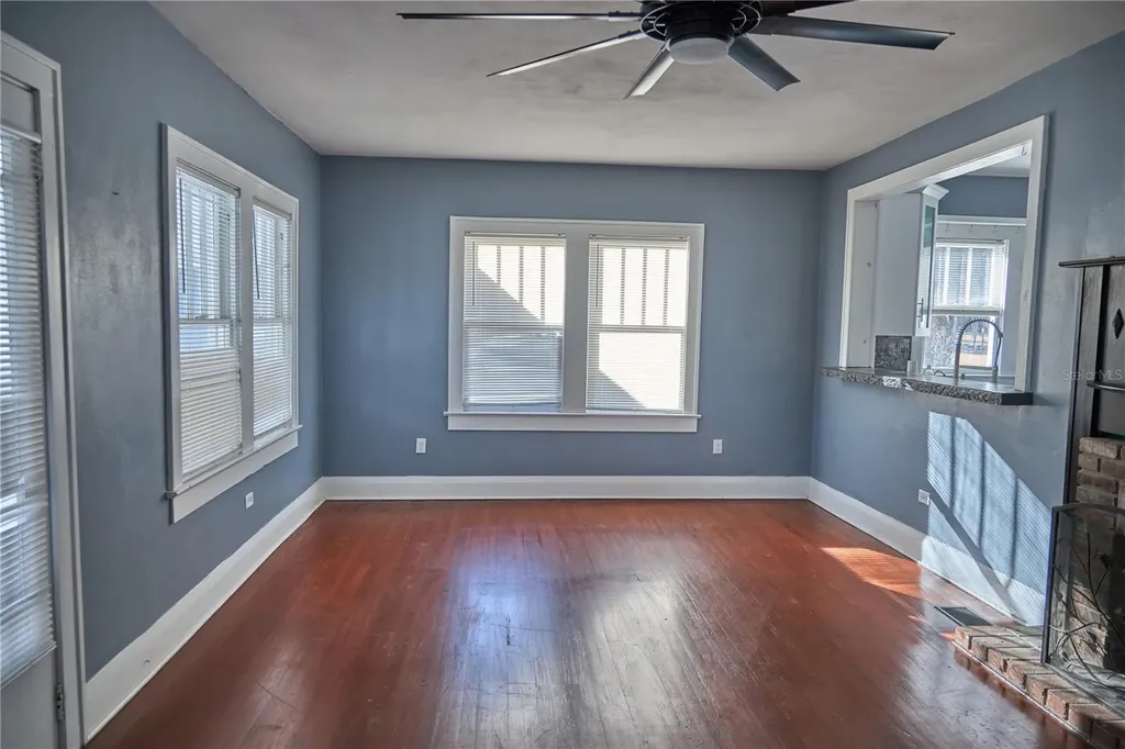 510 Tighe Avenue Seffner FL 33584