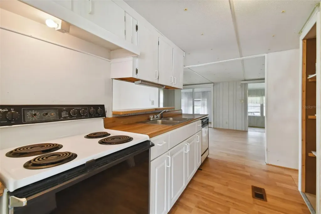 5353 Comanche Street Zephyrhills FL 33542