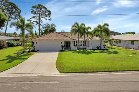 2212 Lakewood Drive Nokomis FL 34275