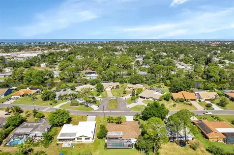 2212 Lakewood Drive Nokomis FL 34275