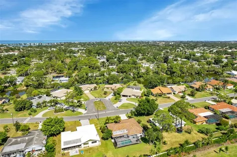 2212 Lakewood Drive Nokomis FL 34275