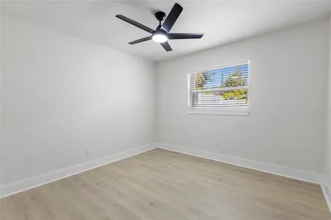 1811 Massachusetts Avenue NE St Petersburg FL 33703