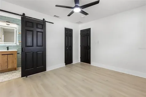 1811 Massachusetts Avenue NE St Petersburg FL 33703