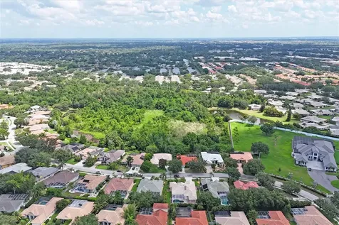 5708 Eastwind Drive Sarasota FL 34233