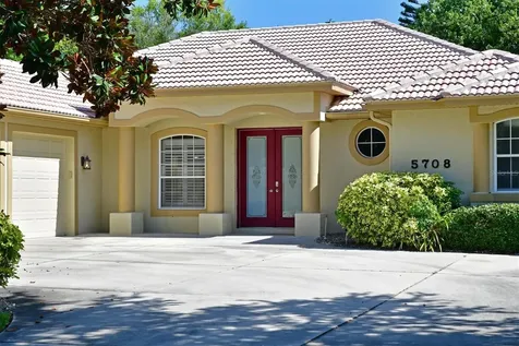 5708 Eastwind Drive Sarasota FL 34233
